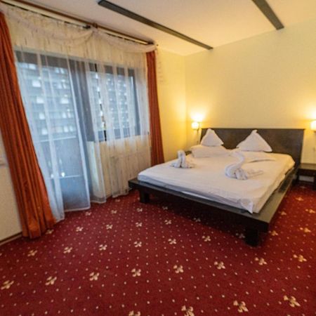 Casa Frent Hotel Predeal Kamer foto