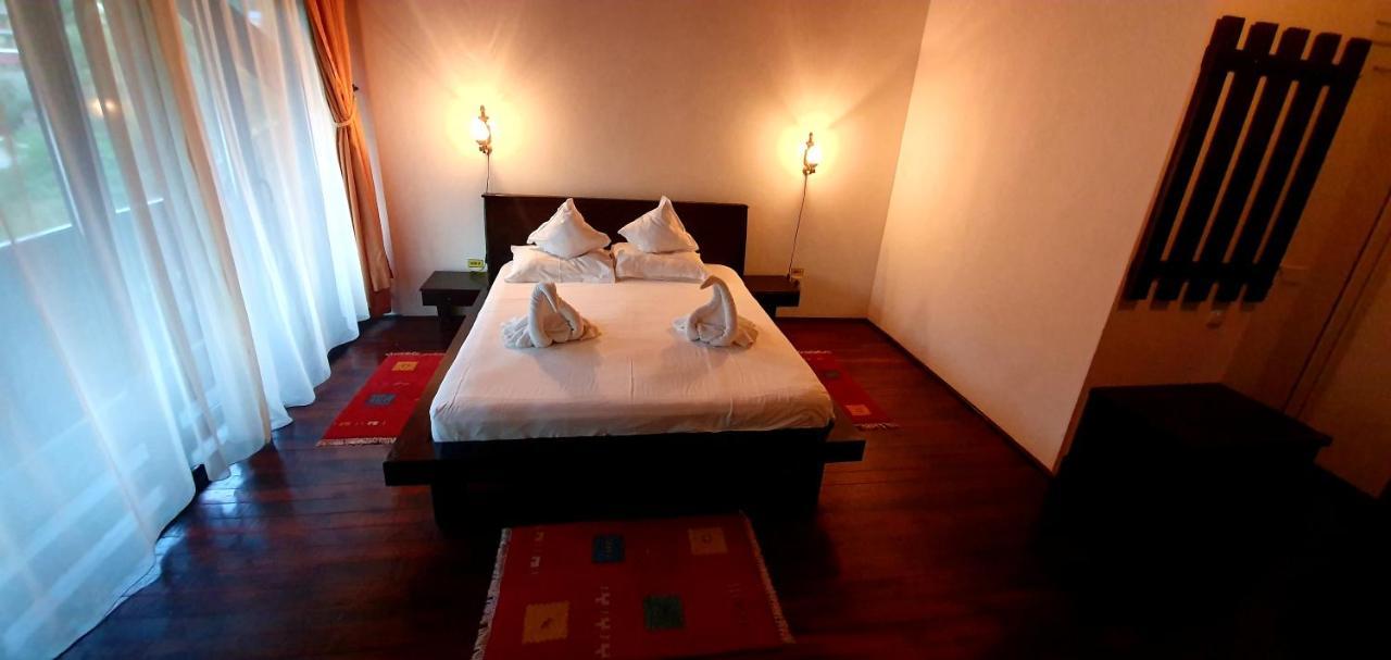 Casa Frent Hotel Predeal Buitenkant foto