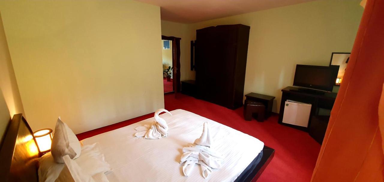 Casa Frent Hotel Predeal Buitenkant foto